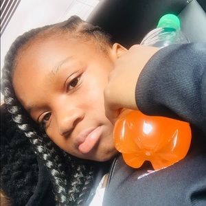 Meet your Posher, Ashton